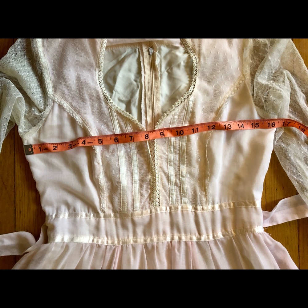SOLD | 70s Vintage Gunne Sax Pink Prairie Dress - Picture 13 of 14
